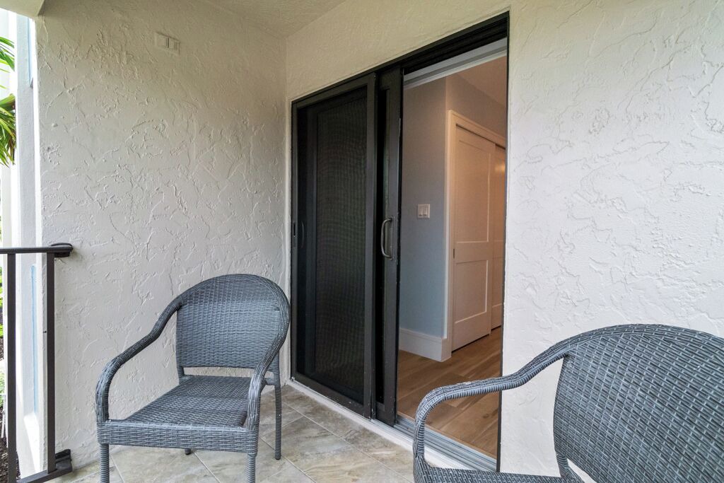 Photo of Patio Balcony in Beachview Country Club Estates
