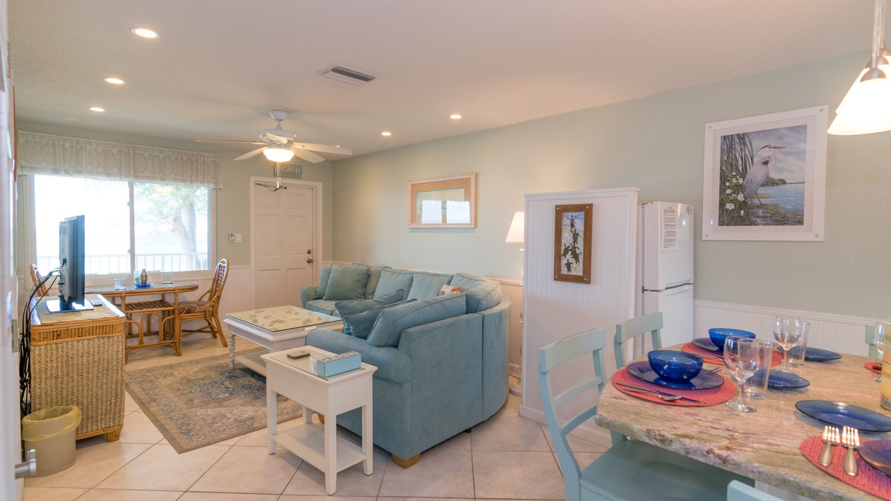 Photo of Livingroom in Bradenton Beach