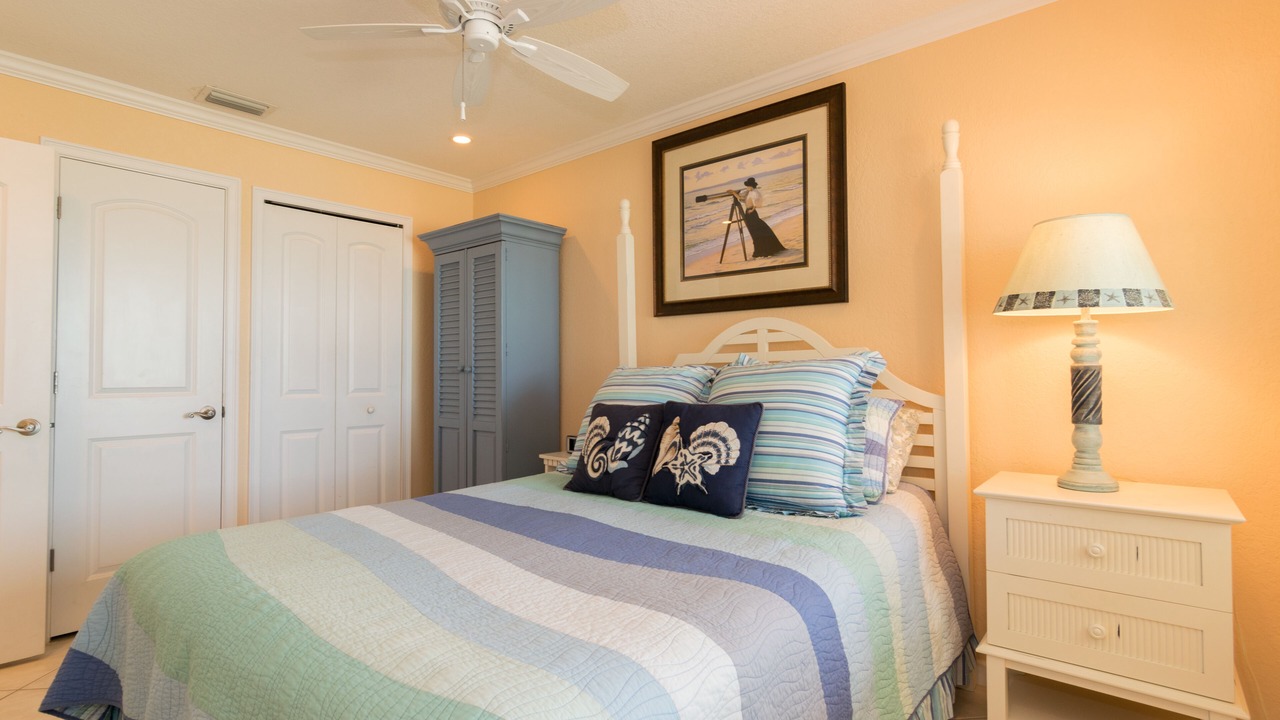 Photo of Bedroom in Bradenton Beach