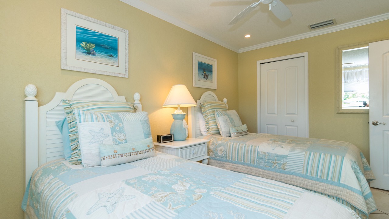 Photo of Bedroom in Bradenton Beach