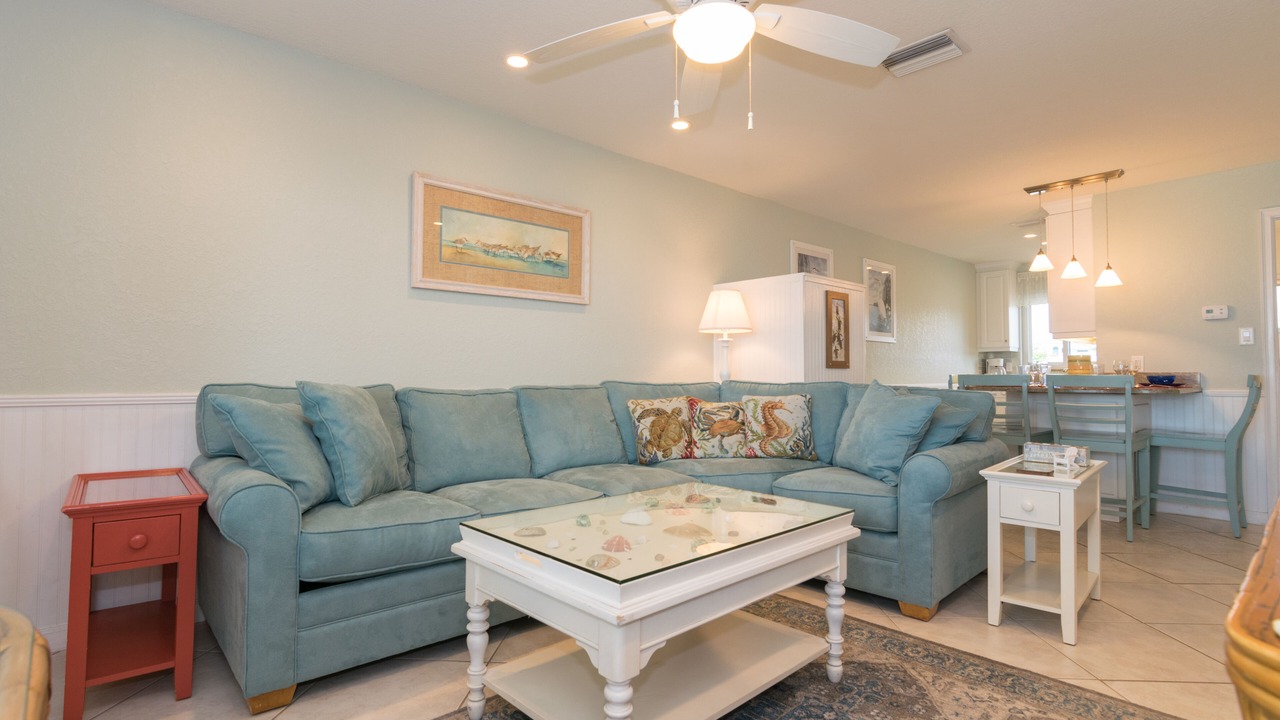 Photo of Livingroom in Bradenton Beach