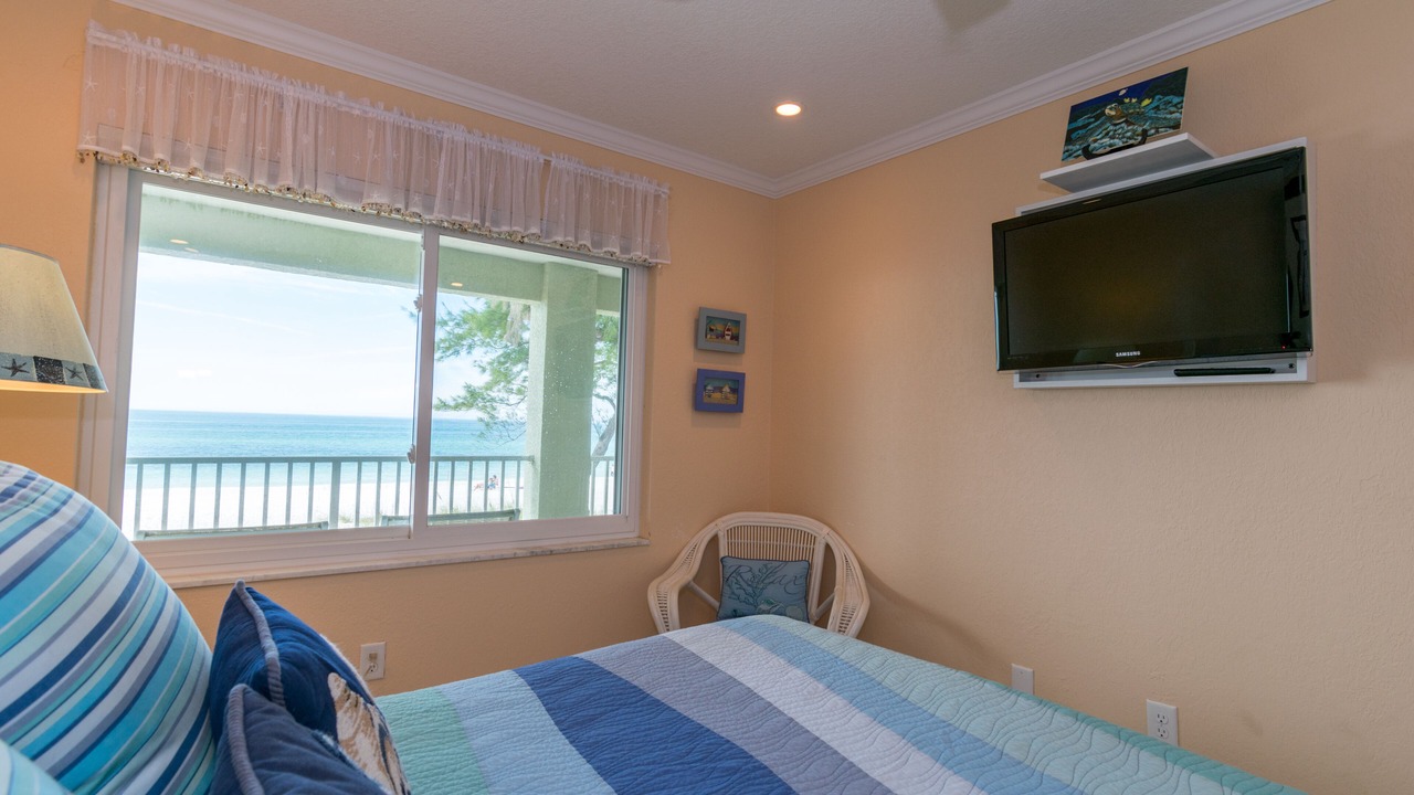 Photo of Bedroom in Bradenton Beach