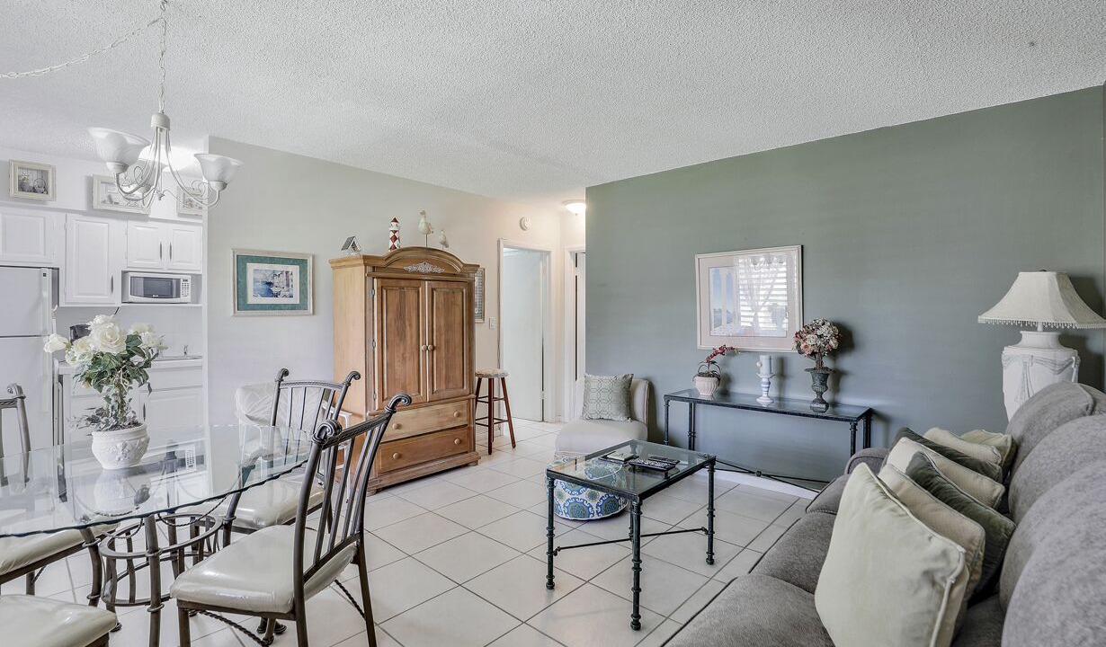 Photo of Livingroom in Marco Island