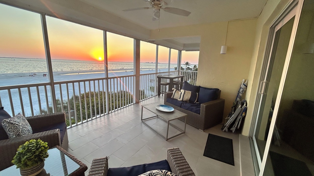 Photo of Livingroom in Fort Myers Beach