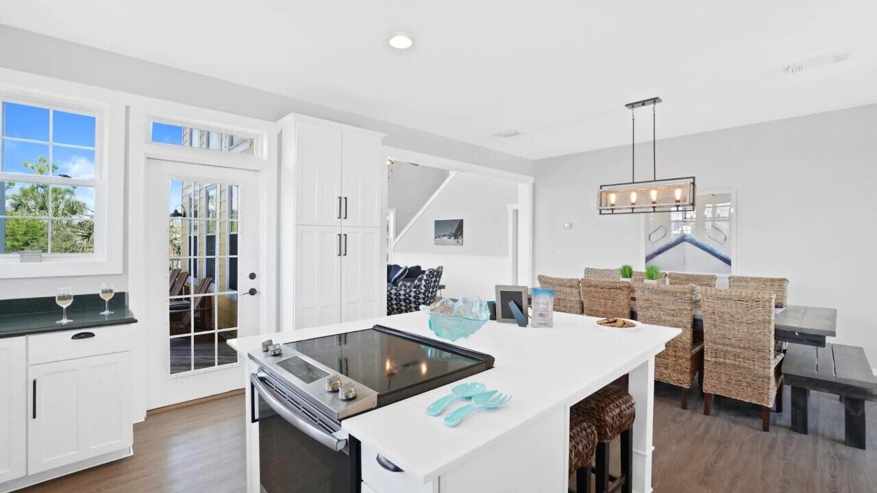 Photo of Kitchen in Seagrass