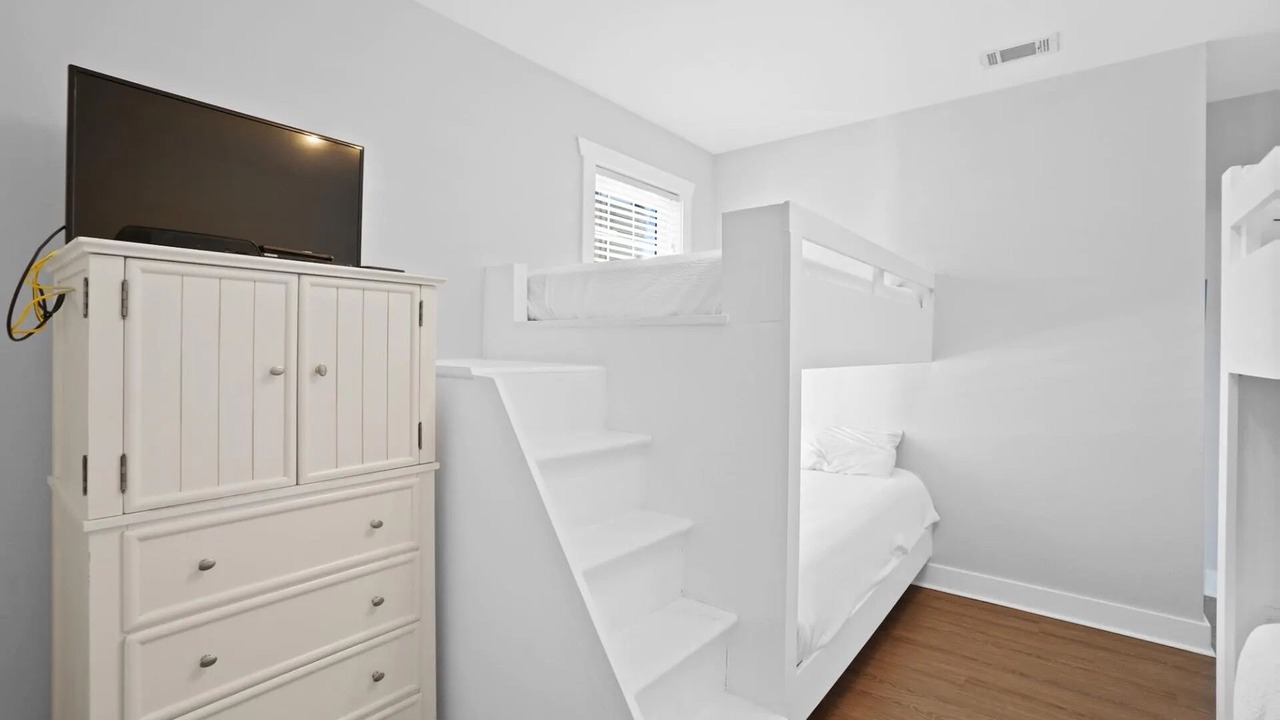 Photo of Bedroom in Seagrass