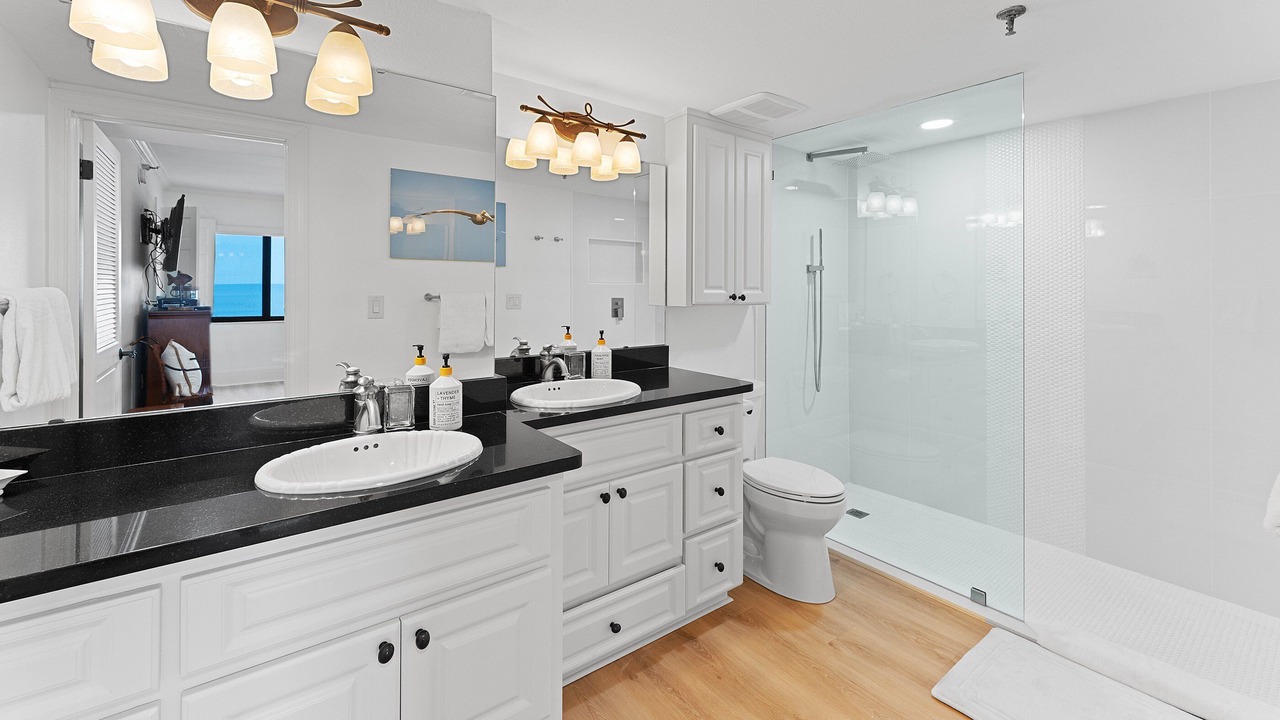 Photo of Bathroom in New Smyrna Beach