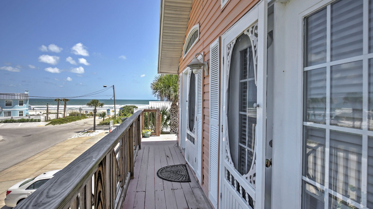 Photo of Patio Balcony in Boardwalk