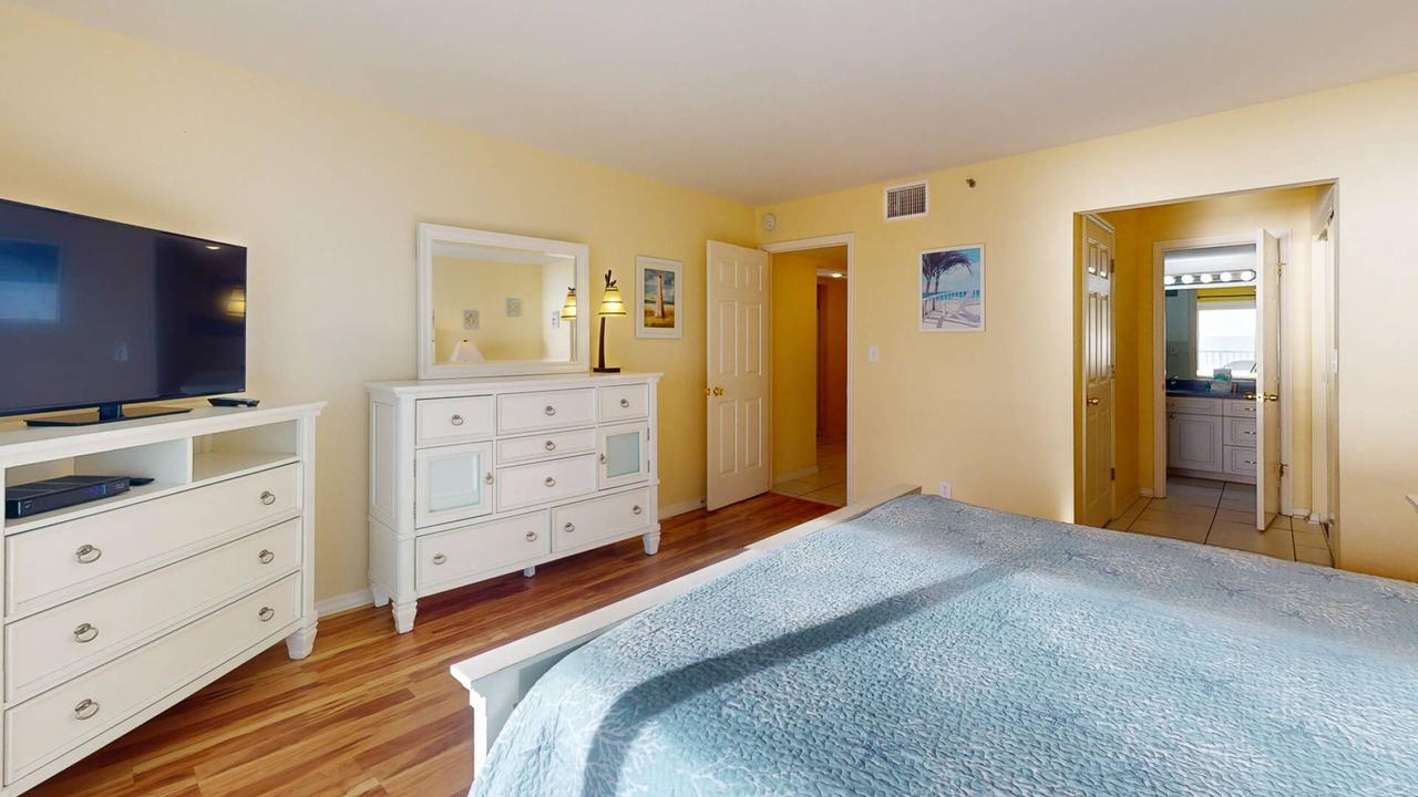Photo of Bedroom in Madeira Beach