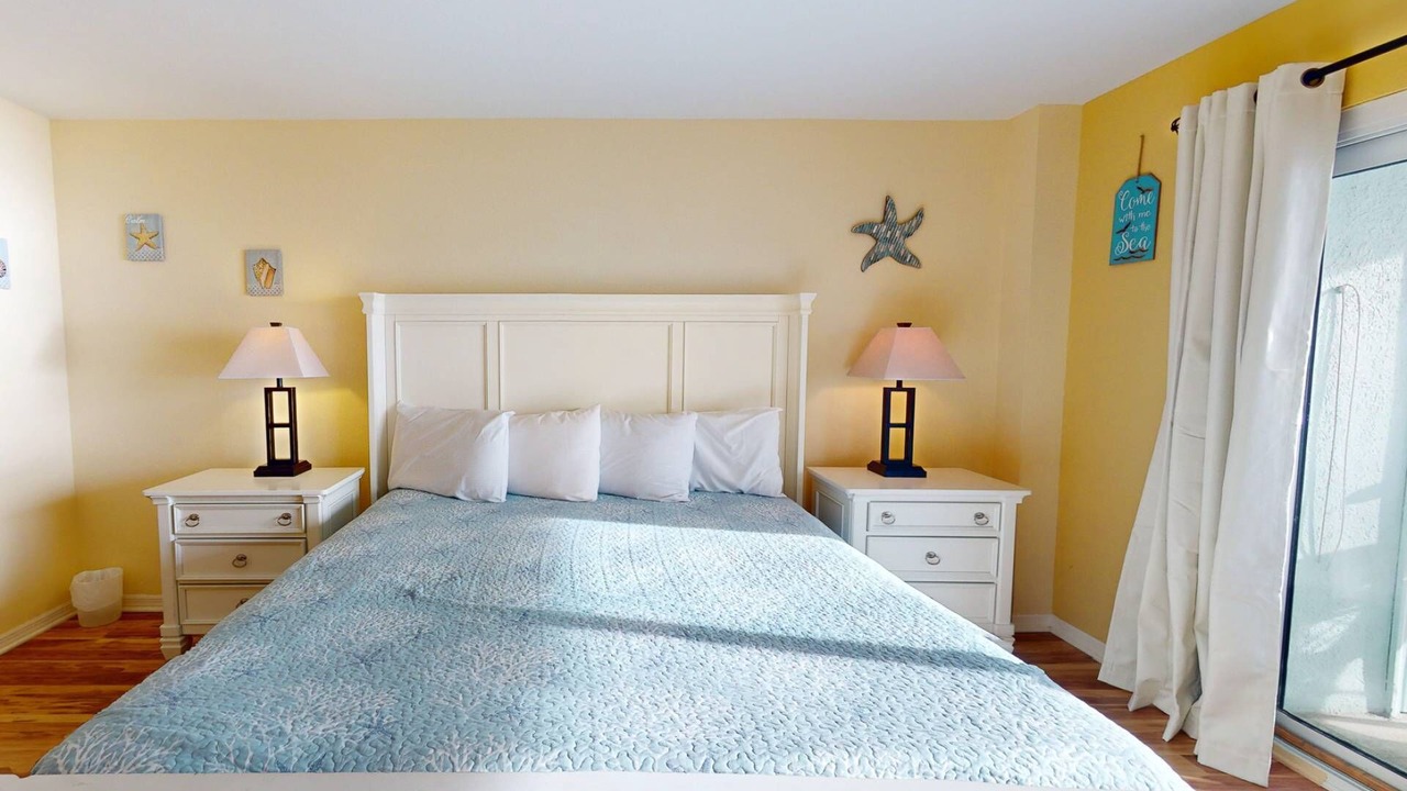 Photo of Bedroom in Madeira Beach