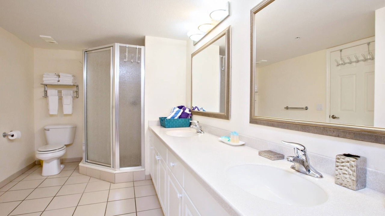 Photo of Bathroom in Ortona Park