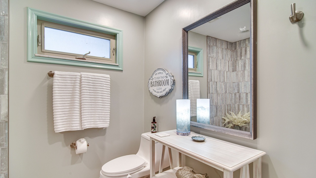 Photo of Bathroom in Largo