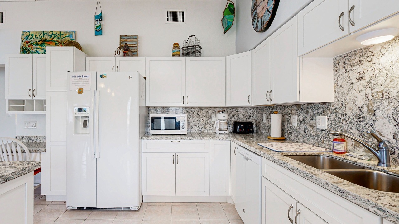 Photo of Kitchen in Key Colony Beach