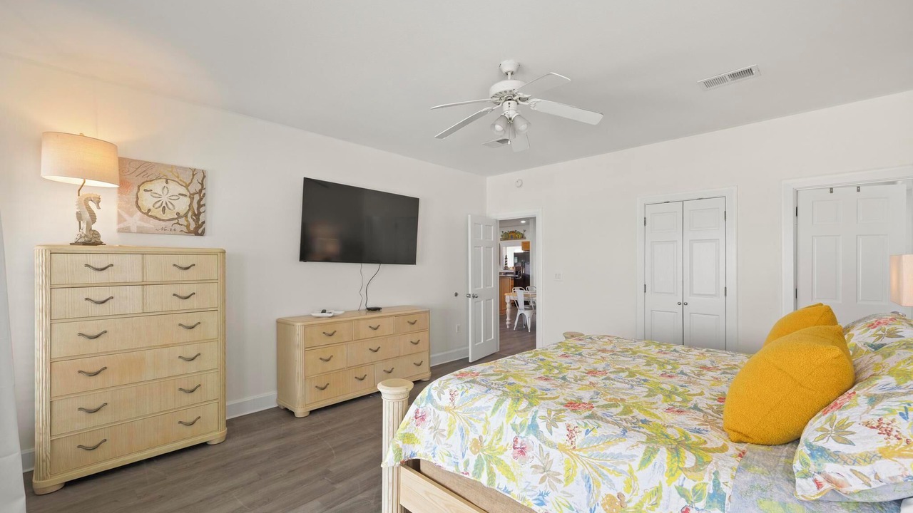 Photo of Bedroom in Pensacola Beach
