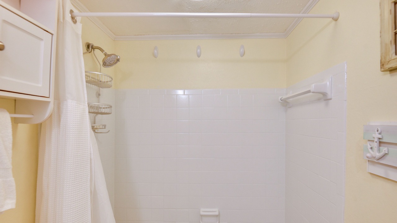Photo of Bathroom in Lenox Park