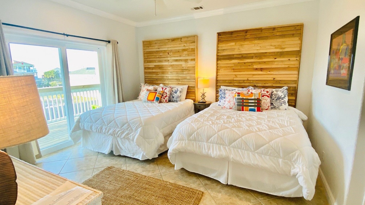 Photo of Bedroom in Pensacola Beach
