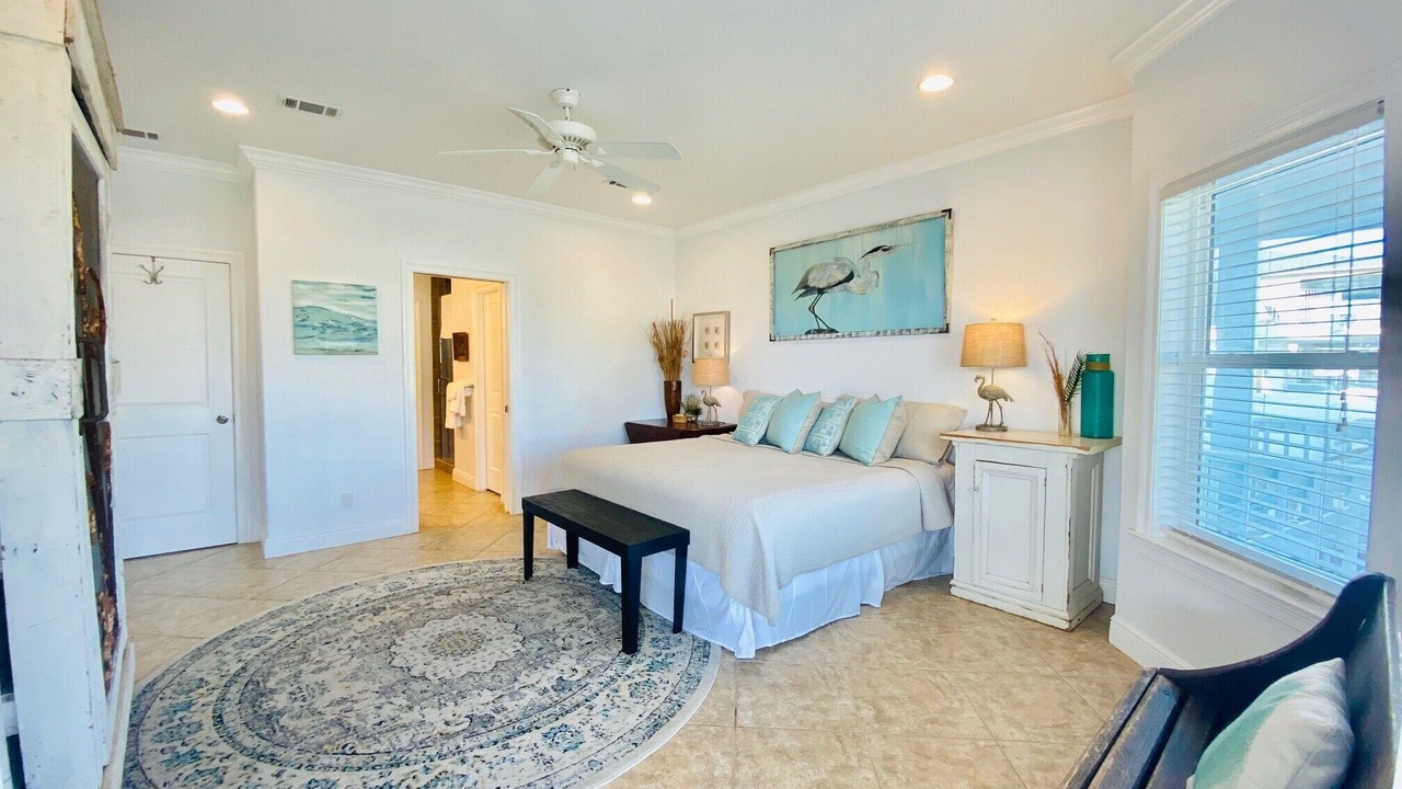 Photo of Bedroom in Pensacola Beach