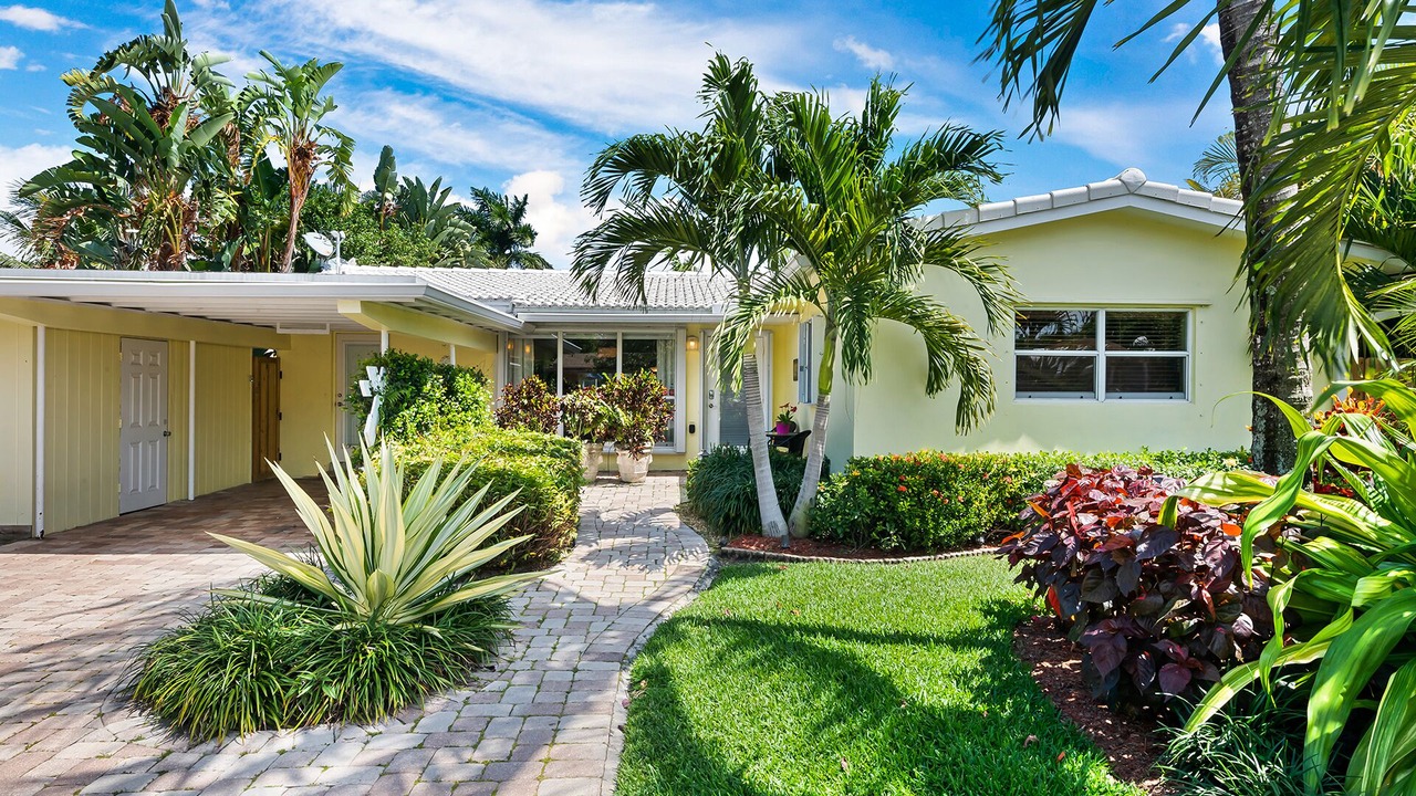 Photo of Others in Wilton Manors