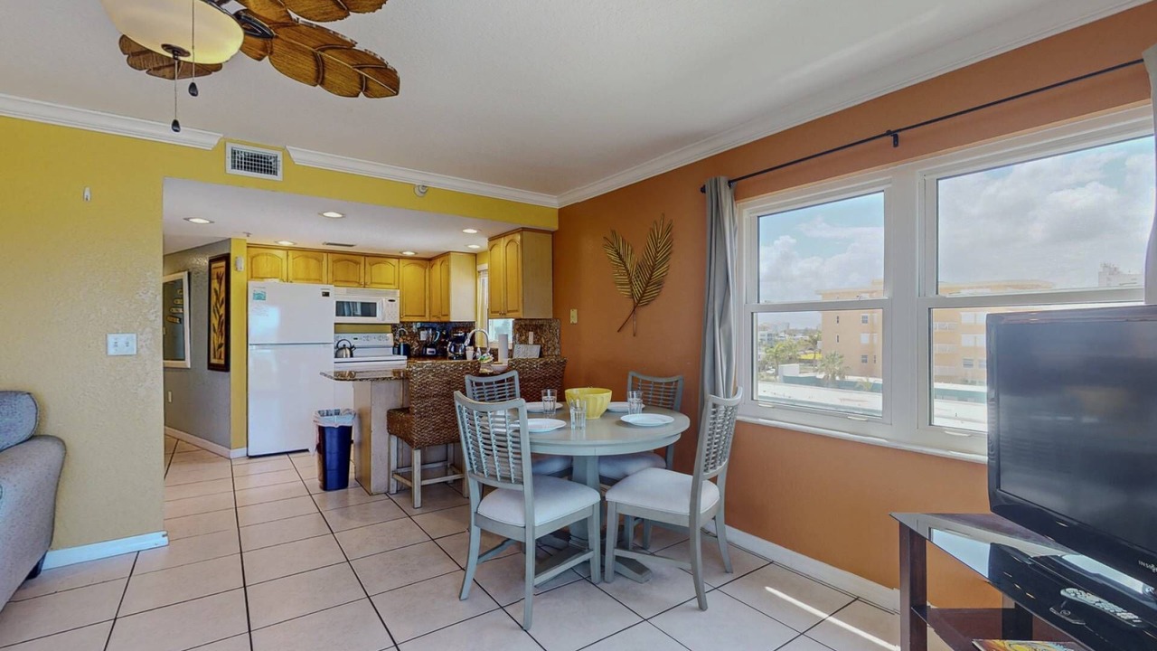 Photo of Kitchen in Treasure Island