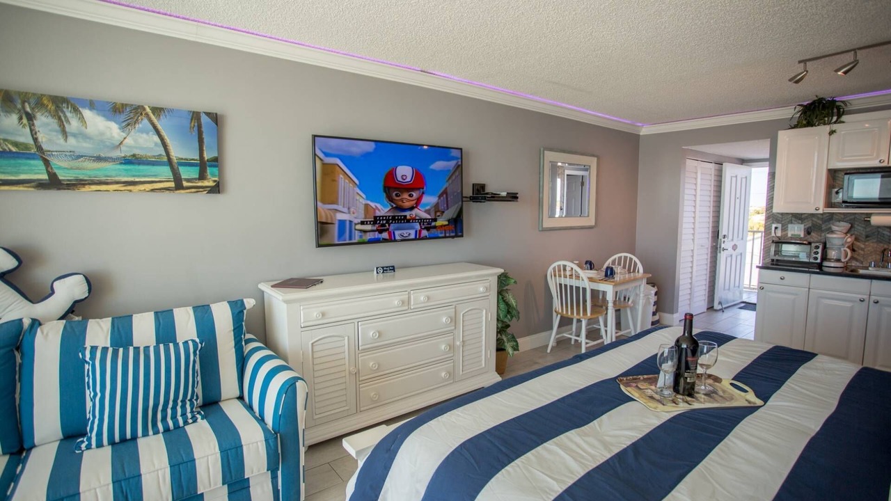Photo of Bedroom in Treasure Island