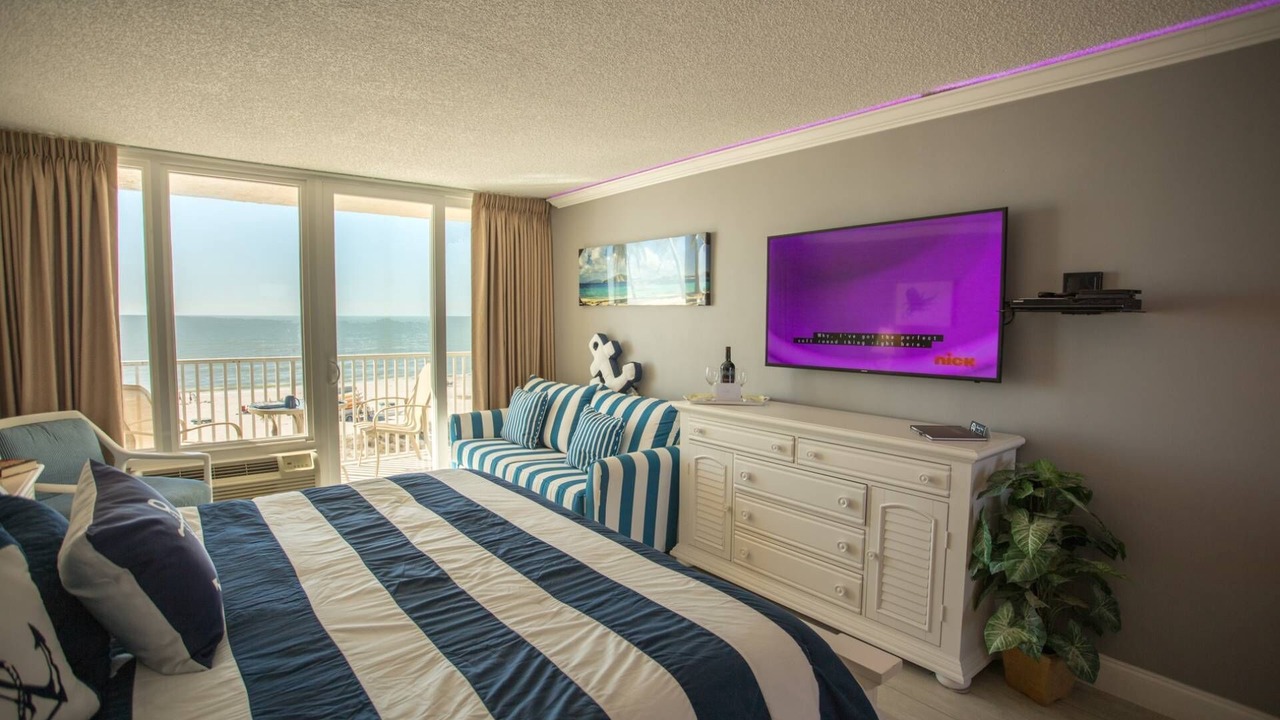 Photo of Bedroom in Treasure Island