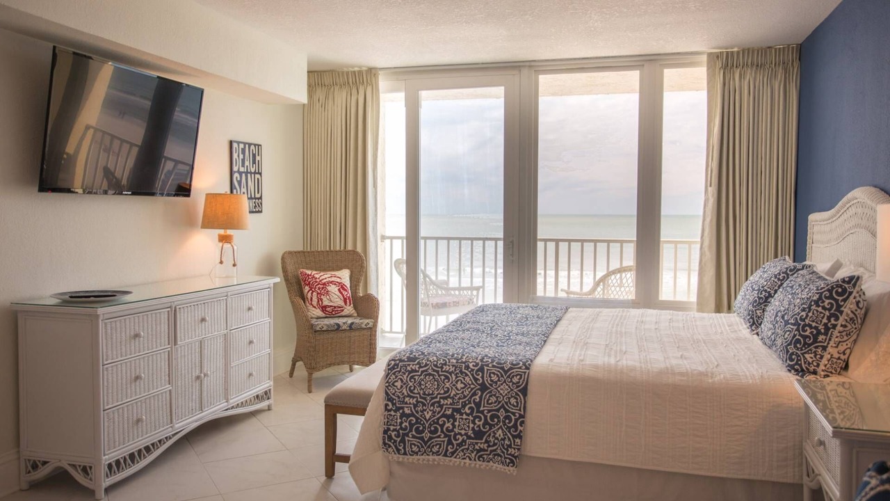 Photo of Bedroom in Treasure Island
