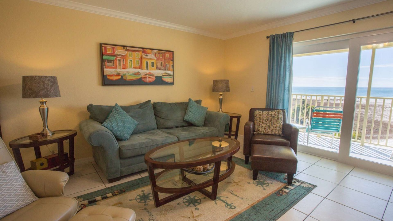 Photo of Livingroom in Treasure Island