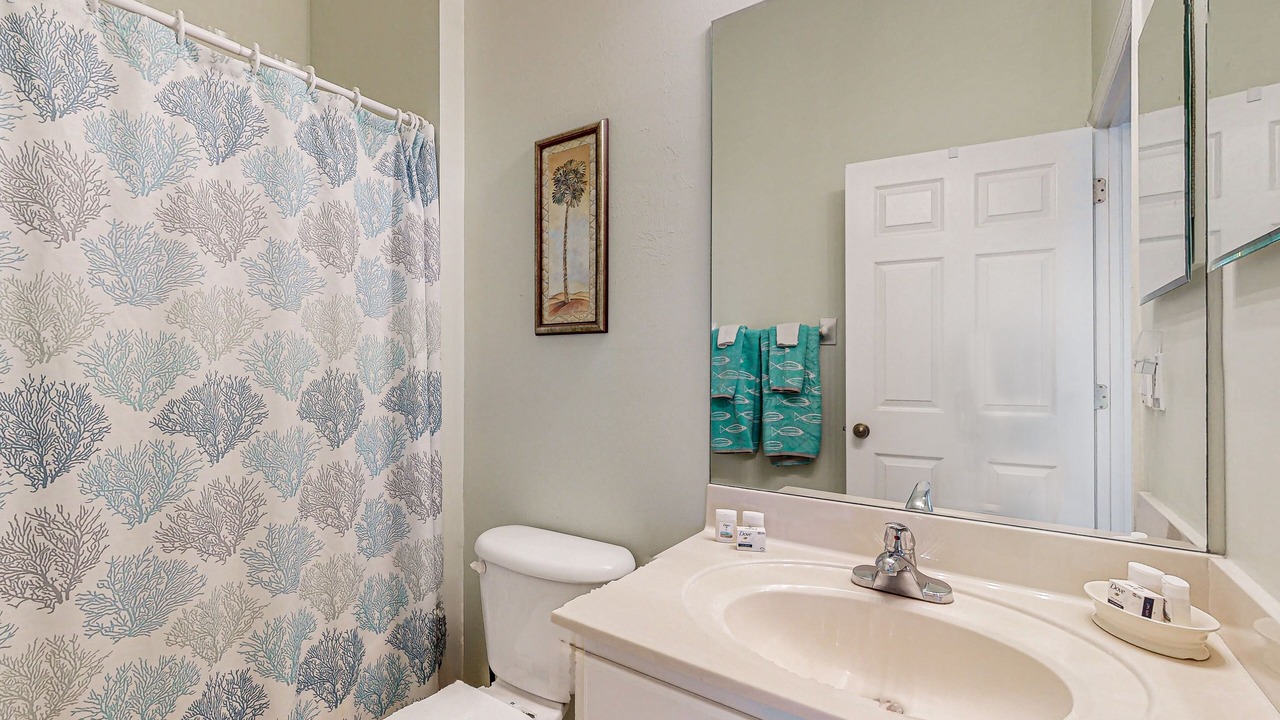 Photo of Bathroom in Beachwalk Isles