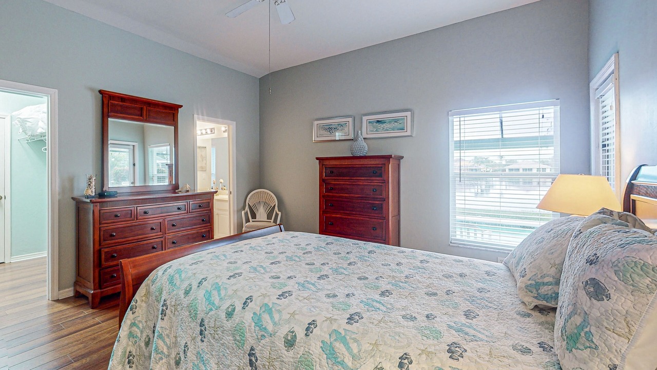 Photo of Bedroom in Beachwalk Isles