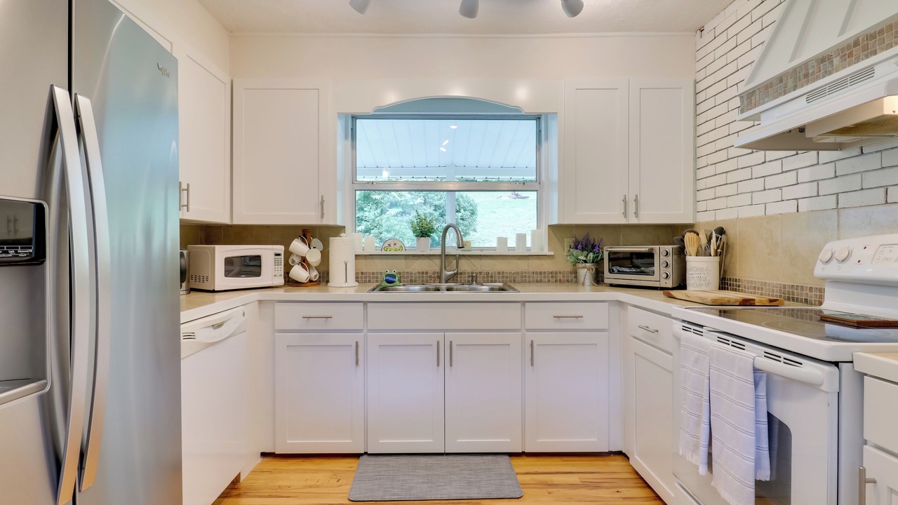 Photo of Kitchen in Candler