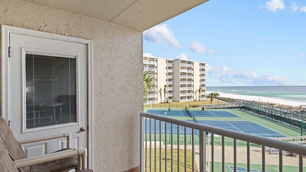 Photo of Patio Balcony in Holiday Isle