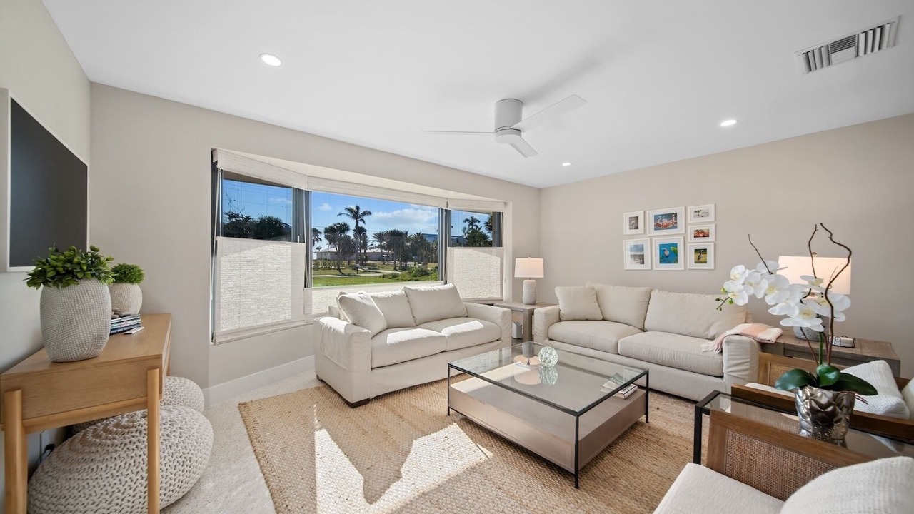 Photo of Livingroom in Sanibel