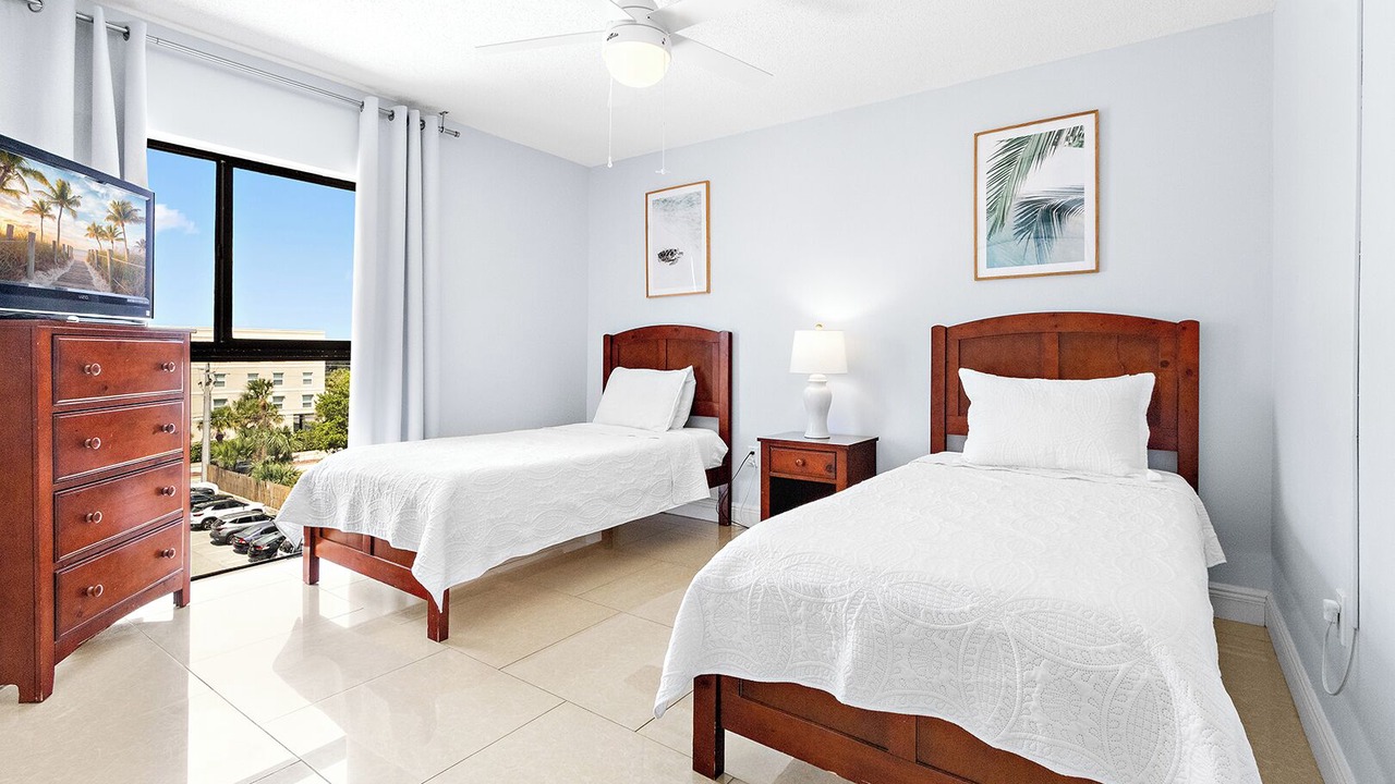 Photo of Bedroom in Avon By The Sea