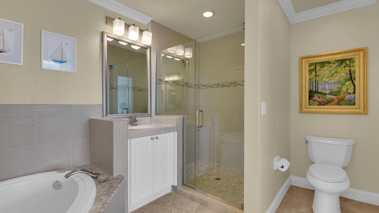 Photo of Bathroom in Naples