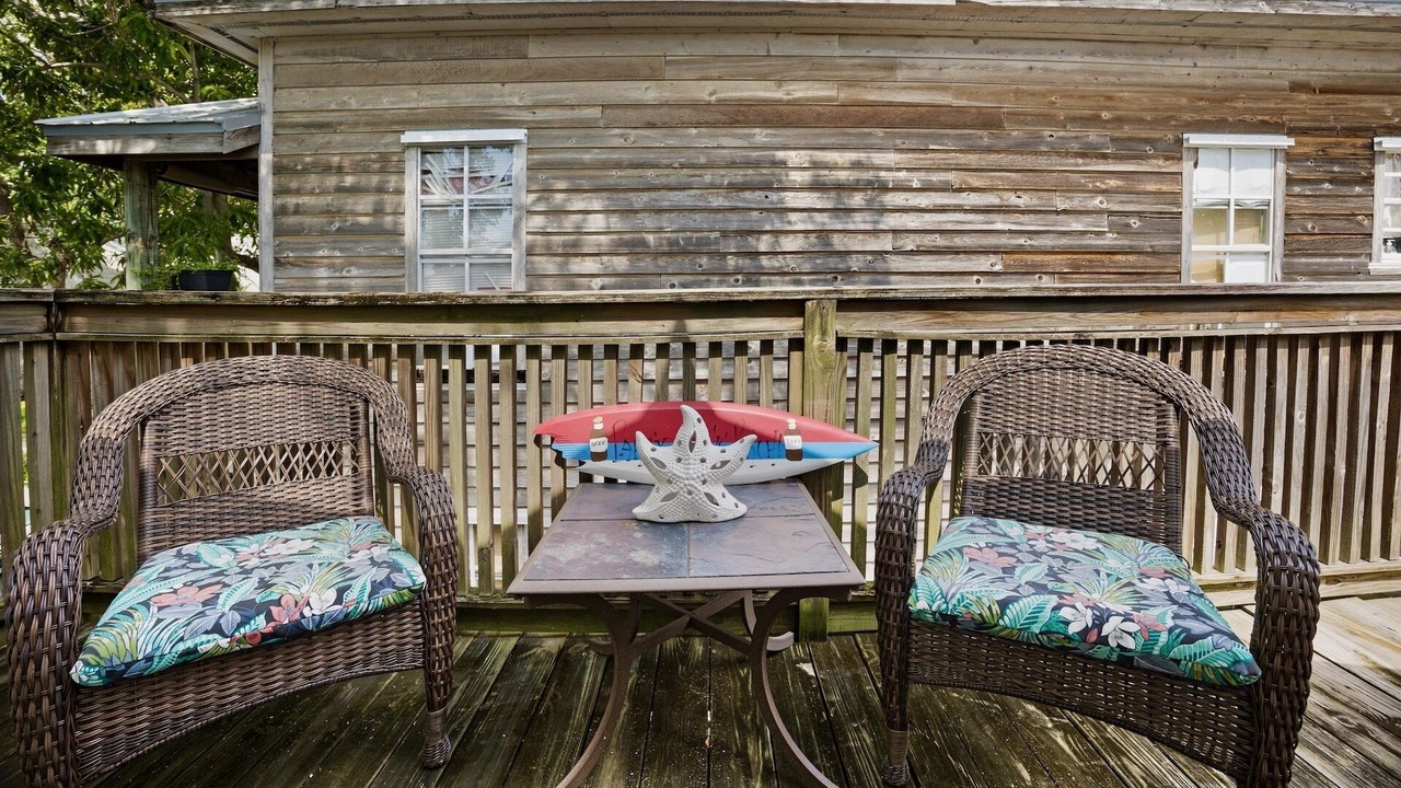Photo of Patio Balcony in Uptown - Upper Duval
