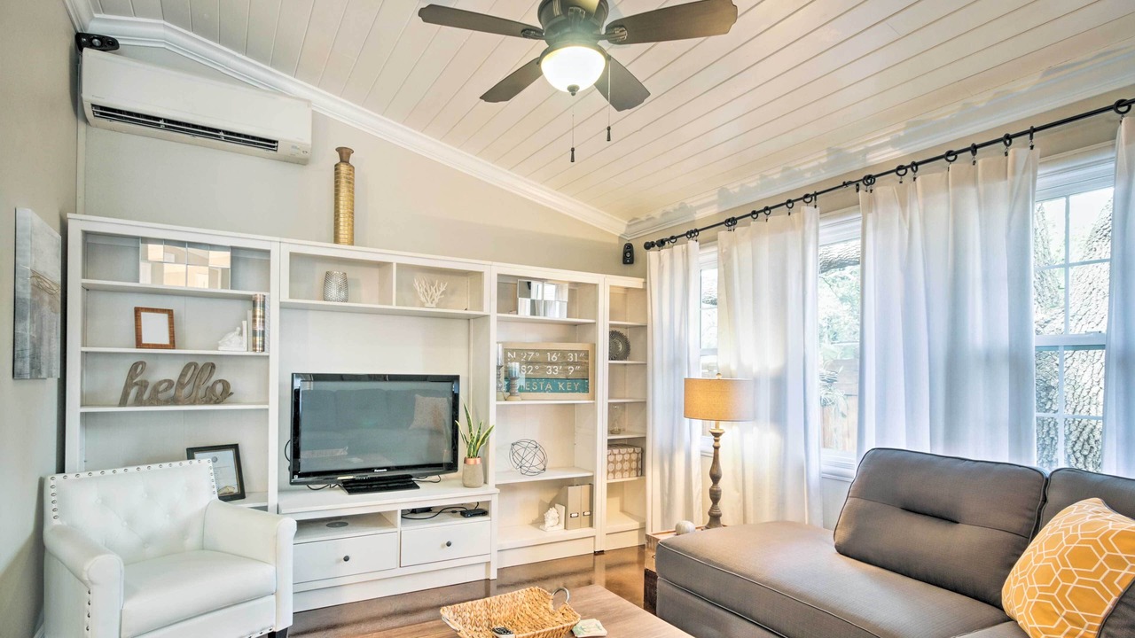 Photo of Livingroom in South Gate Ridge