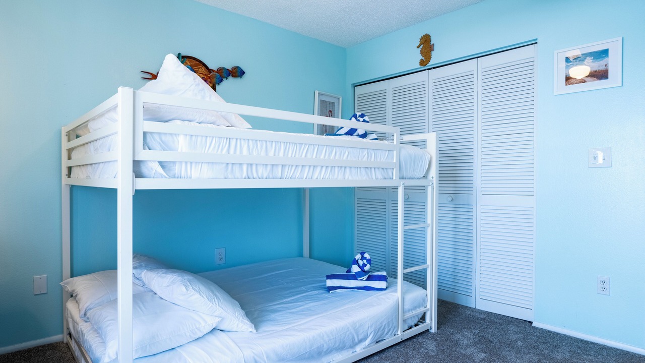 Photo of Bedroom in Holmes Beach