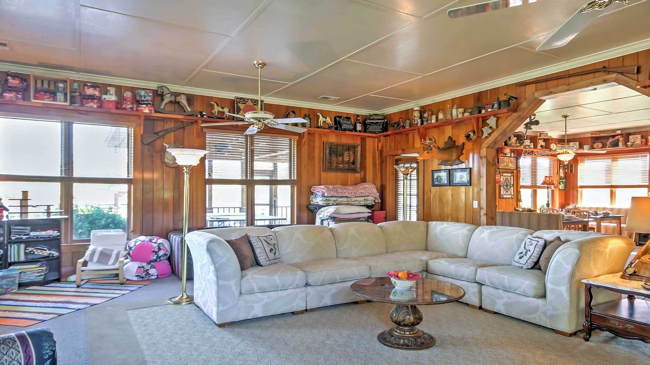 Photo of Livingroom in Ridgeway