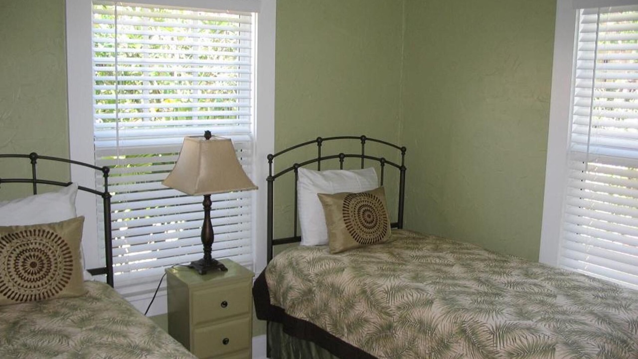 Photo of Bedroom in Flamingo Parks