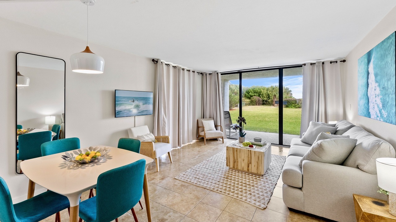 Photo of Livingroom in Port Canaveral