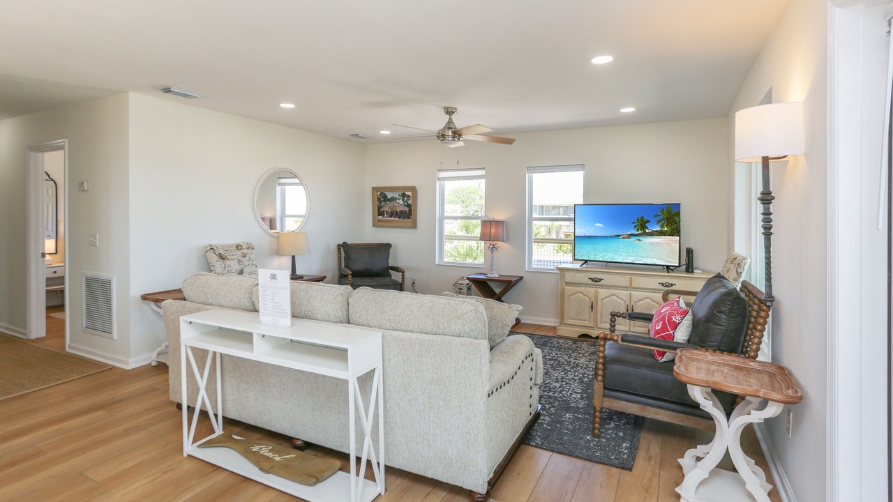 Photo of Livingroom in Indian Pass