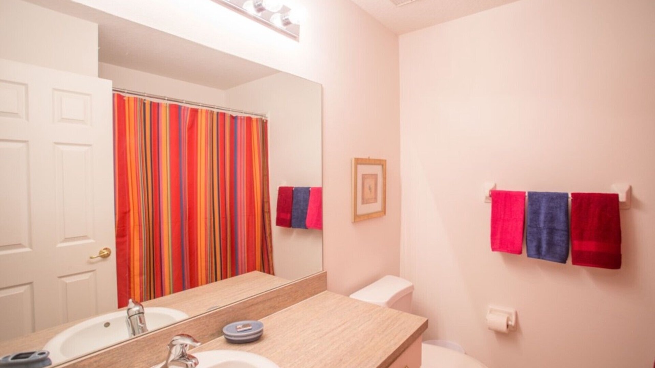 Photo of Bathroom in Highgate Park
