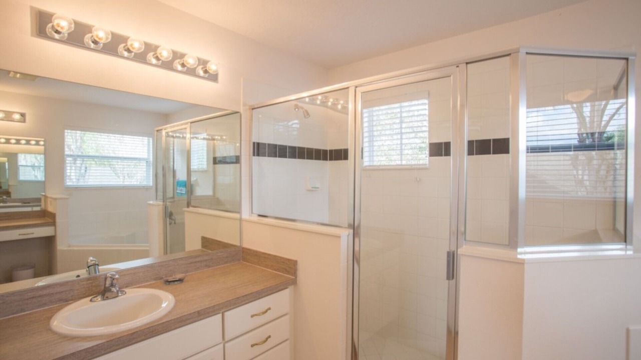 Photo of Bathroom in Highgate Park