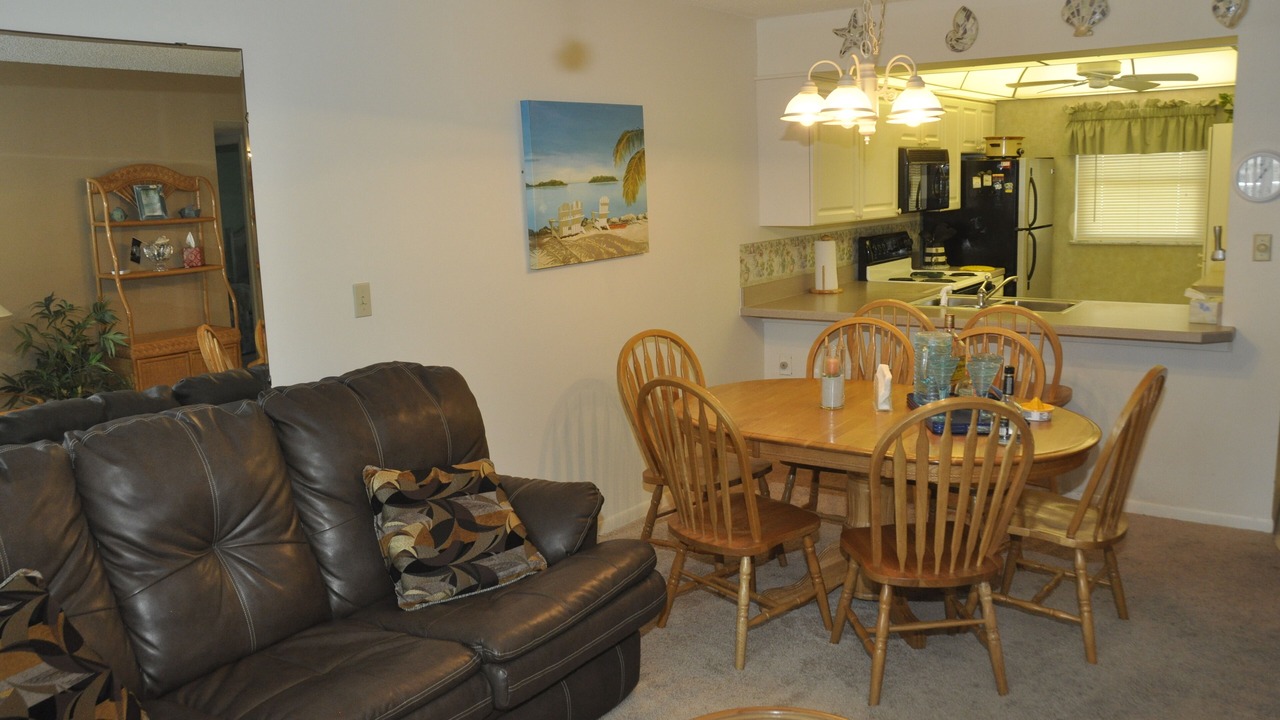 Photo of Livingroom in New Smyrna Beach