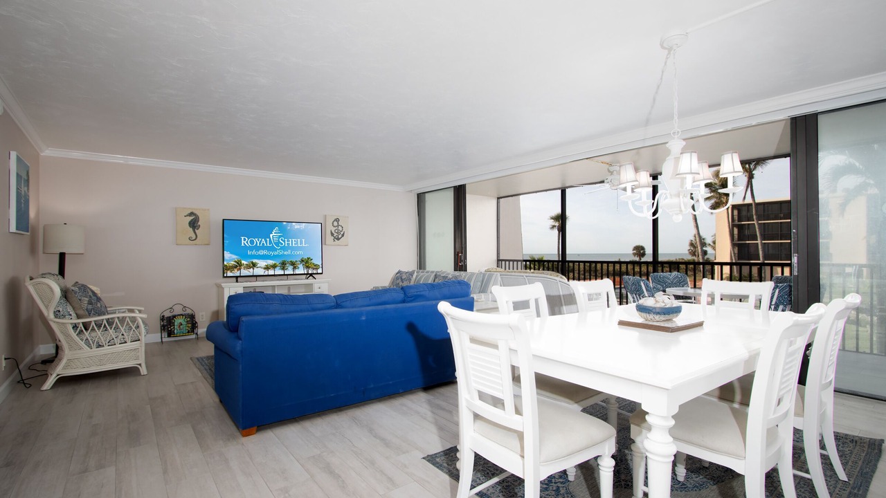 Photo of Livingroom in Beachview Country Club Estates