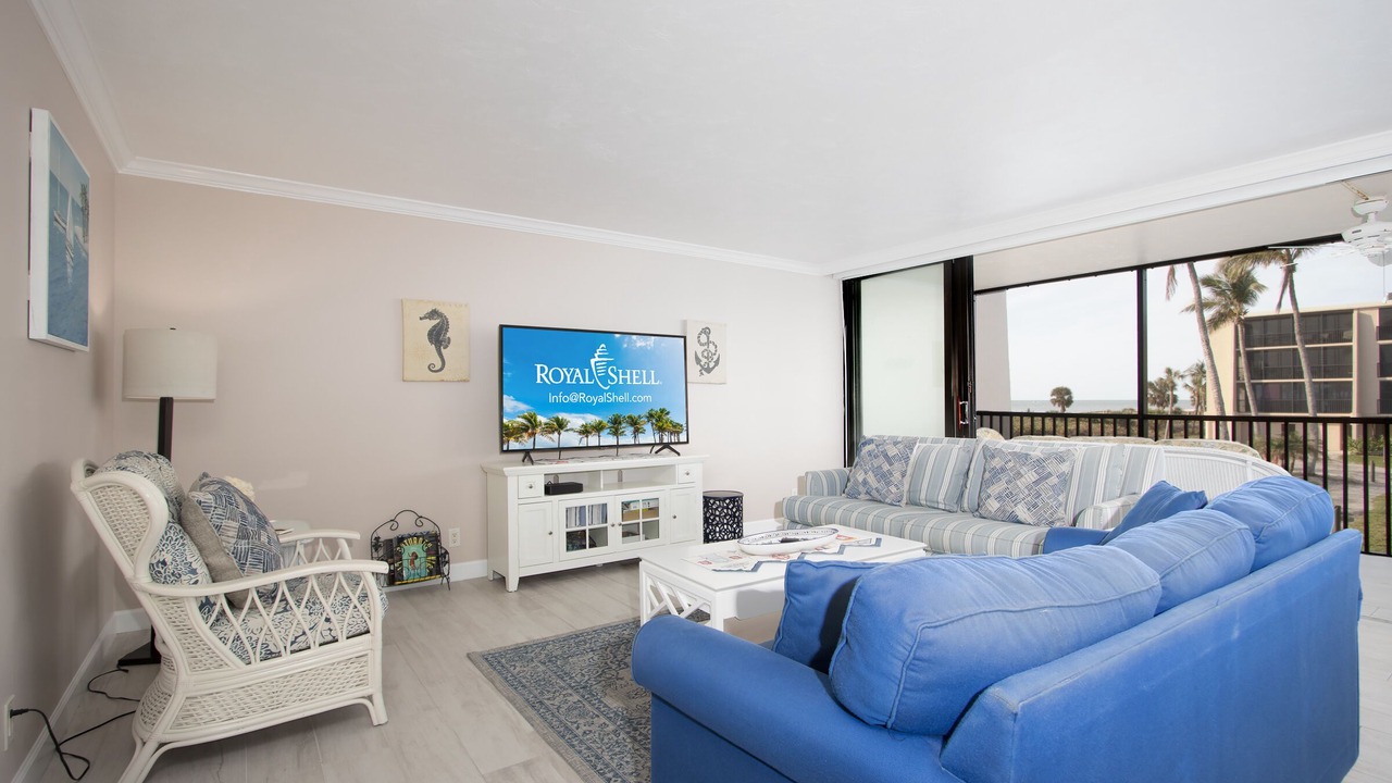 Photo of Livingroom in Beachview Country Club Estates