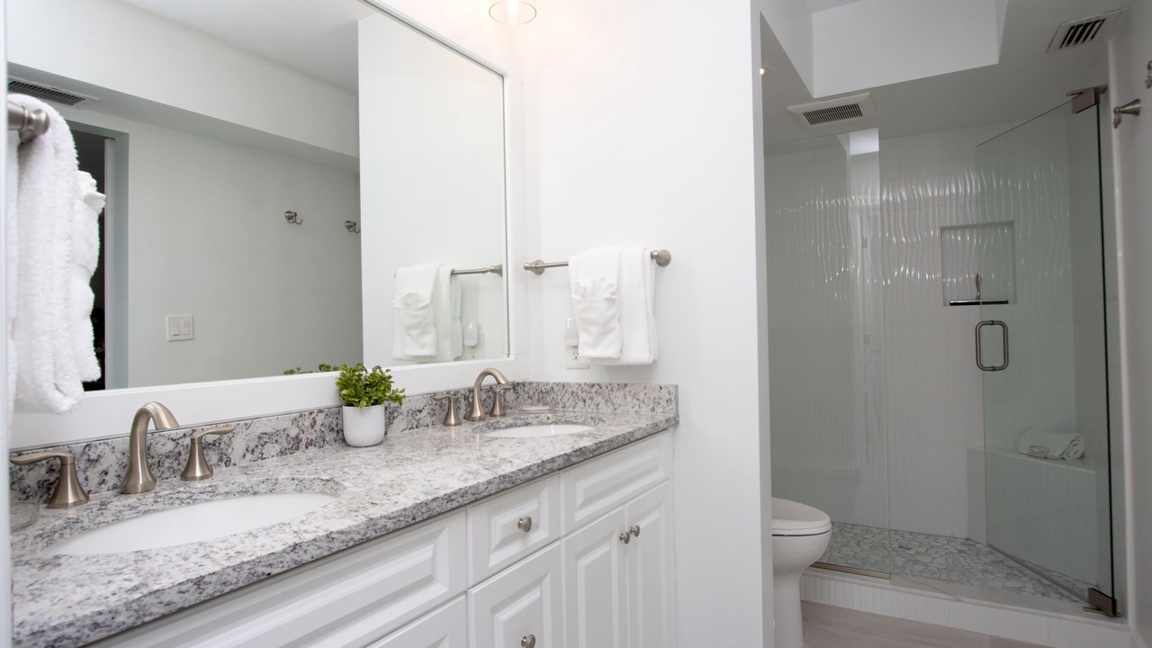 Photo of Bathroom in Beachview Country Club Estates