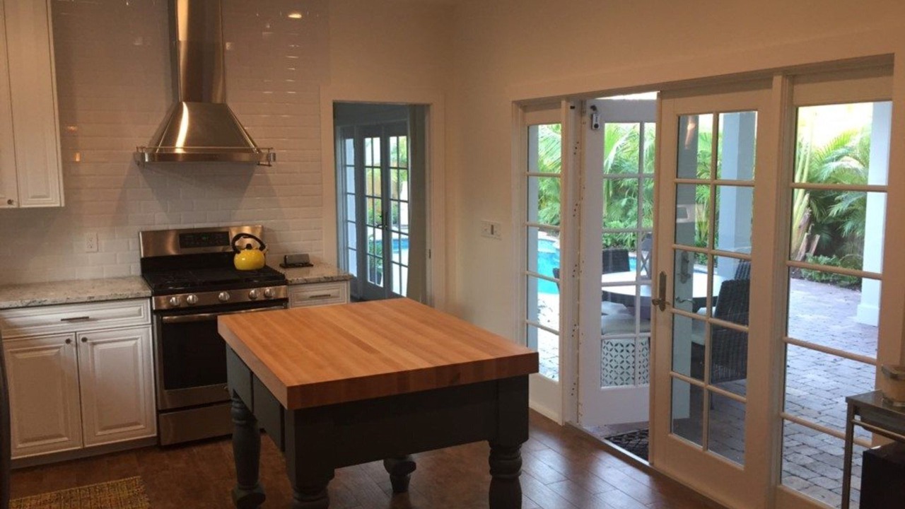 Photo of Kitchen in Flamingo Parks