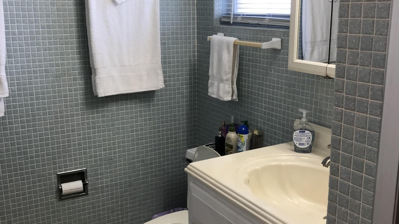 Photo of Bathroom in Seminole