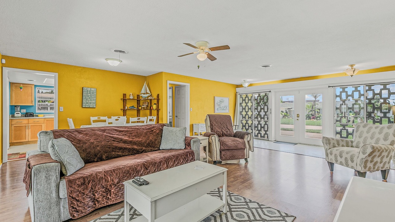 Photo of Livingroom in Ocean Grove Terrace